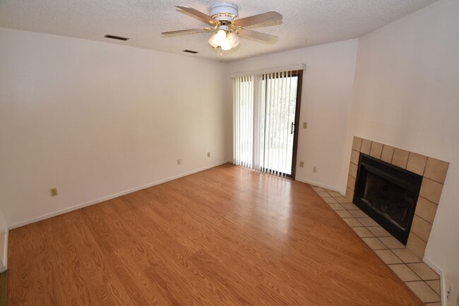 Photo - 1050 Mazatlan Cir