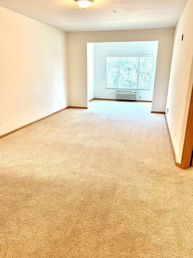 Photo - Manchester Place Apartments