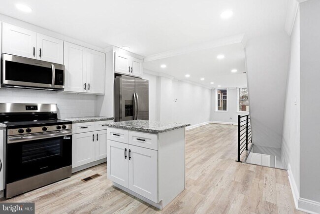 Photo - 1847 Gerritt St