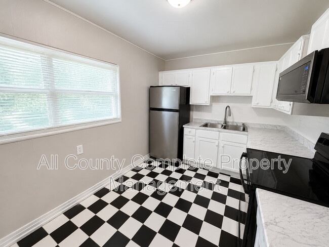 Photo - 10415 Briarcliff Rd E