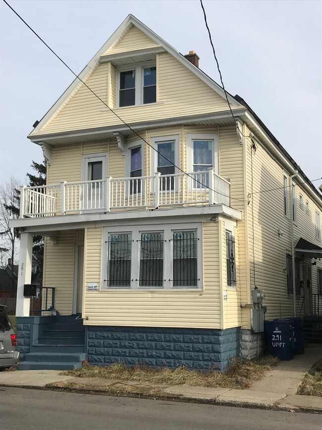 Building Photo - 291 Rother Ave Rental