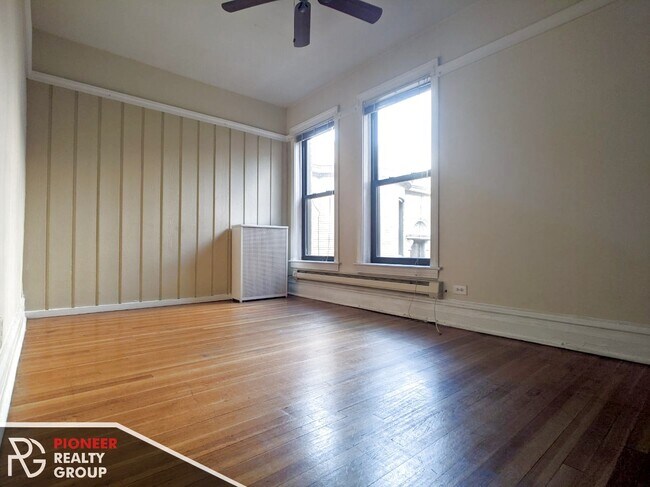 Photo - 1224 N Dearborn St