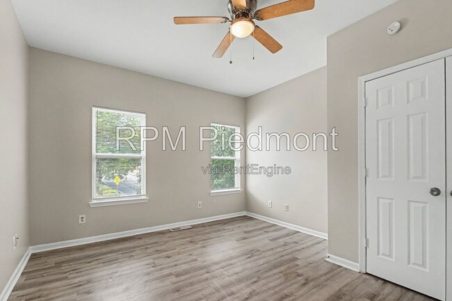 Photo - 753 Prince Pl NW