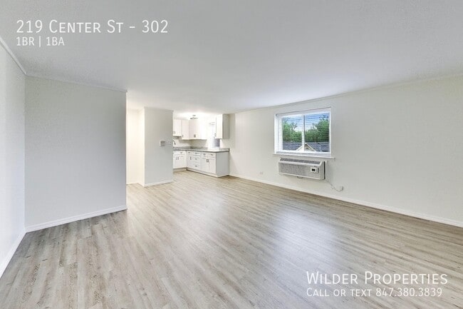 Photo - 219 Center St