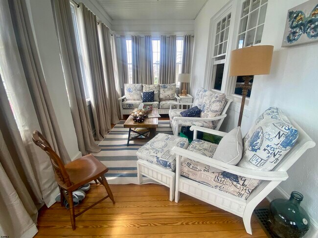 Photo - 115 N Sumner Ave