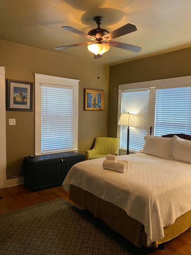 Photo - 226 W Whittier St