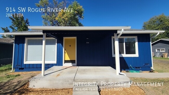 Photo - 914 SW Rogue River Ave