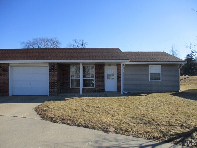 Building Photo - New Listing in Albion!!! Rental