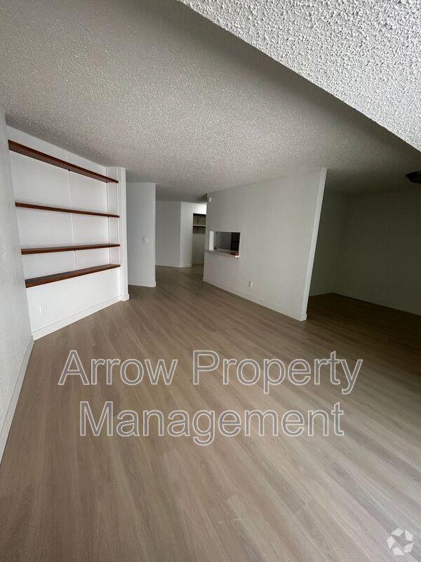 Building Photo - 205 E Arbor Ave Rental