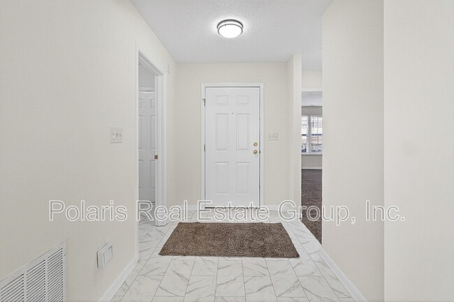 Photo - 439 Venus Dr