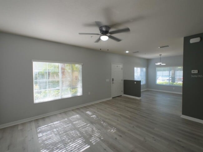 Photo - 3707 45th Terrace W