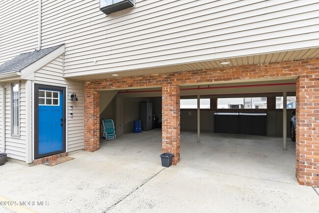 Building Photo - 132 Sampson Ave Unit 2