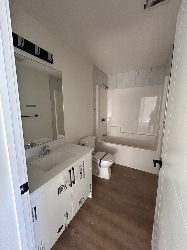 Photo - New Built Apartment - Ponoka Unit 203