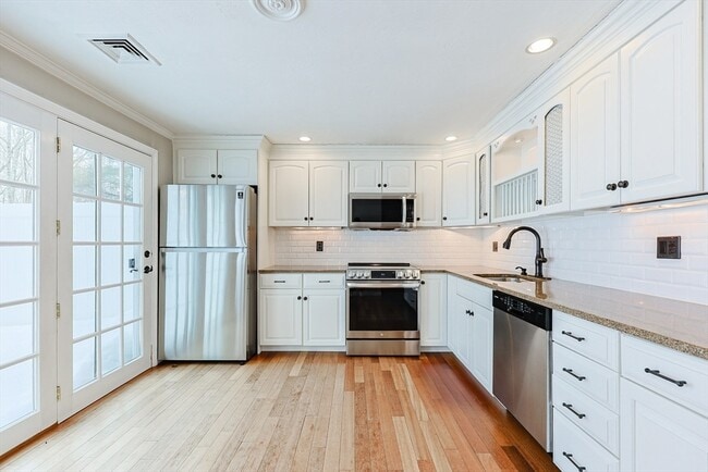 Photo - 835 Mt Hope St Unit 40