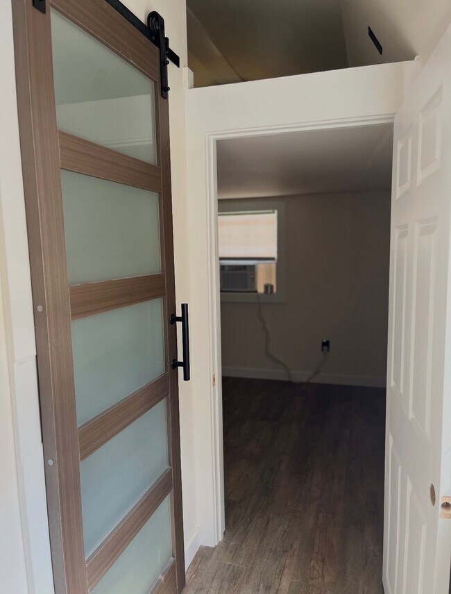Photo - Private 1-Bedroom Cottage