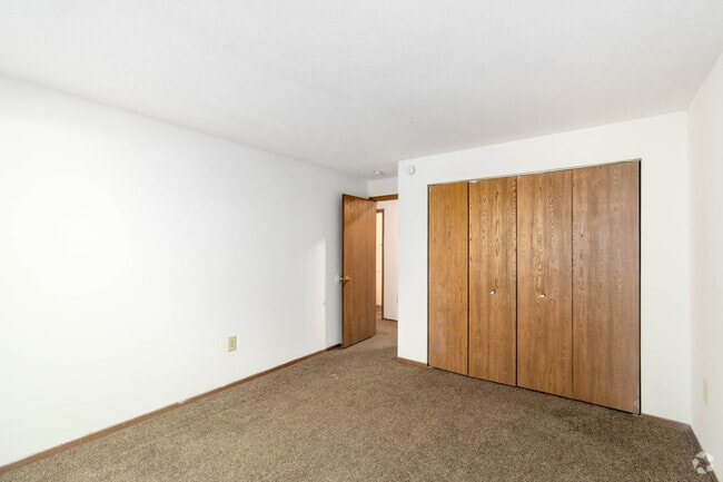 Birch - 2BR, 1.5BA - 936SF - Bedroom
