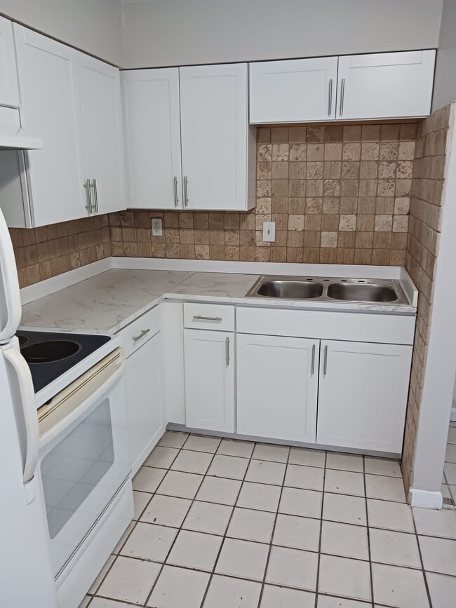 Photo - 5554 Eighth Ave