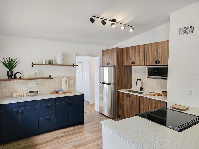 Photo - 1416 55th Ave N