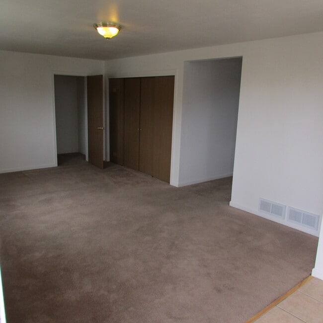 Living Room - 2152 Frances St Unit 2152