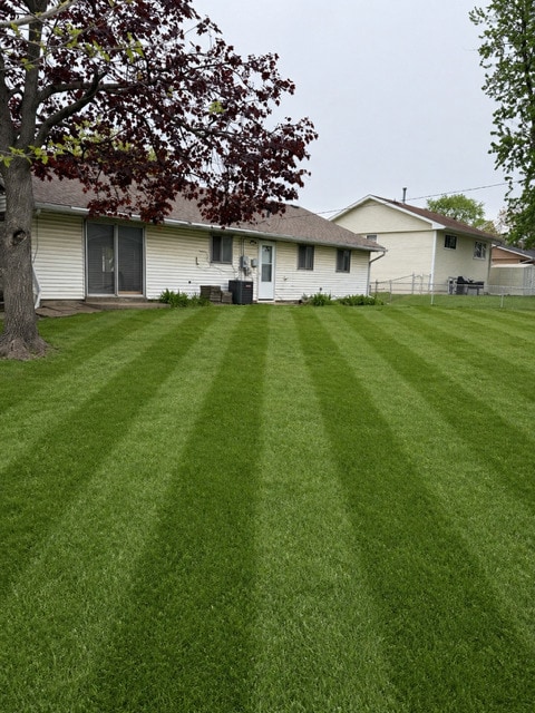 Photo - 713 Essex Ave