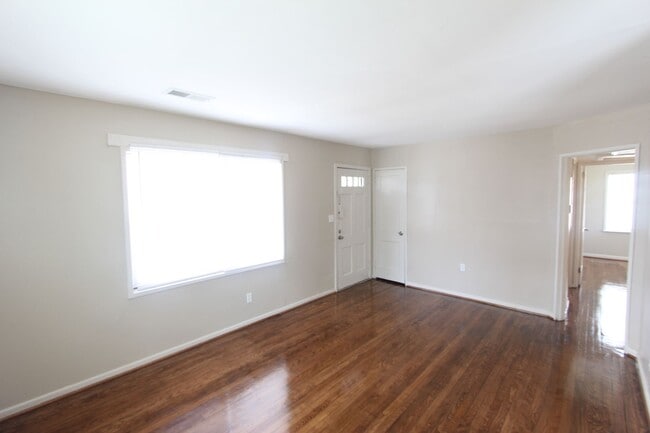 Photo - New On The Market! Fresh New Updates!! Bet...