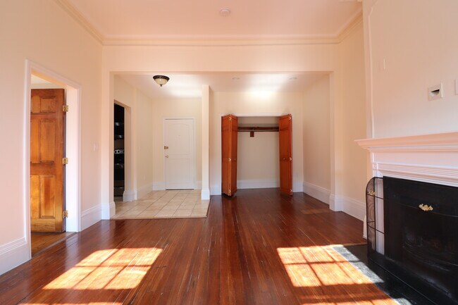 Photo - 2 Otis Pl Unit 3