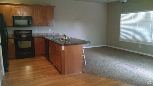 Building Photo - 1912 NW Kale Way Rental