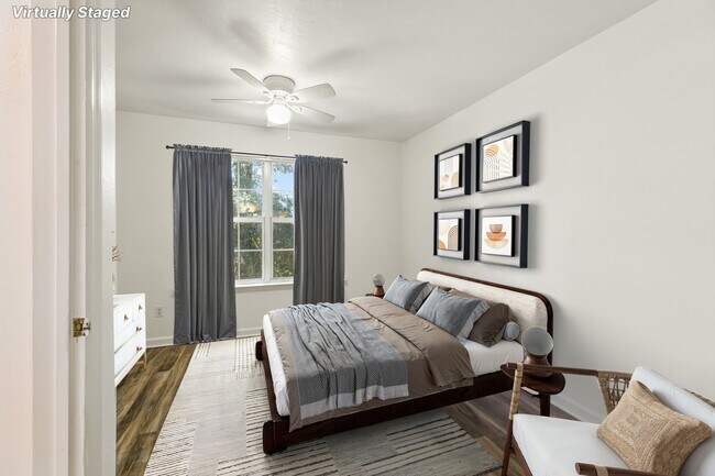 Photo - 1905 Honeysuckle Dr