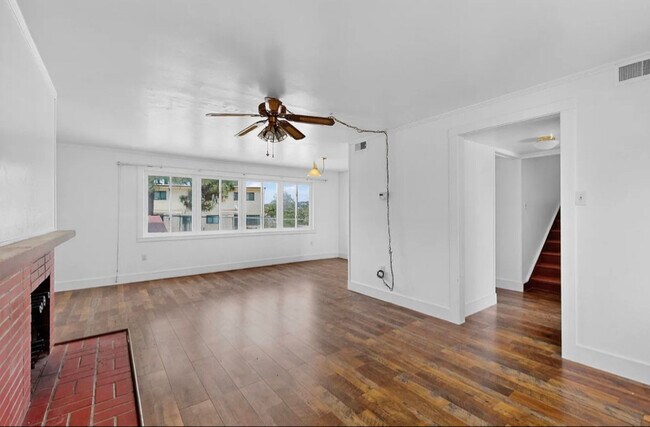 Photo - 3216 Villa St Unit B