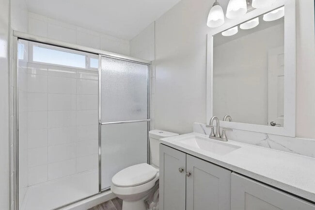 Photo - 1660 Laguna St Unit APT D