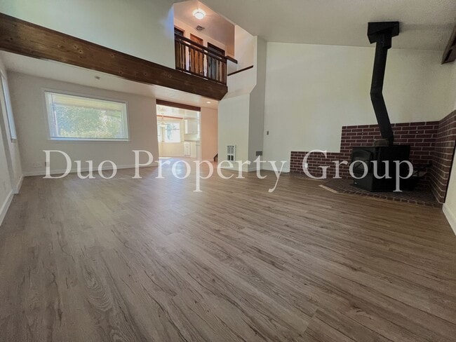 Photo - North Adams Unidad 320