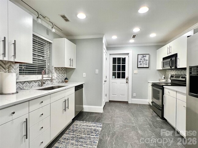 Photo - 4638 Murrayhill Rd