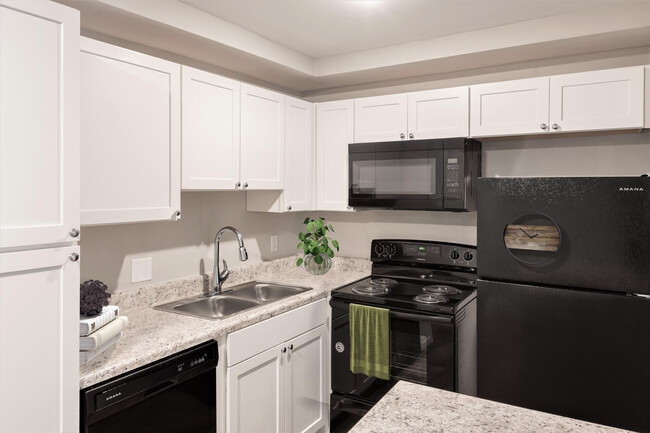 Photo - Sterling Heights Apartments by Callio Prop...