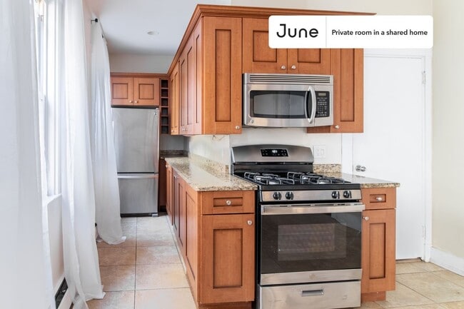 Photo - Room in Shared 5 bed/1 bath home Unit D