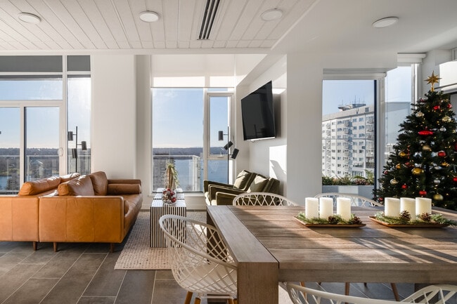 Photo - 1188 Bidwell St