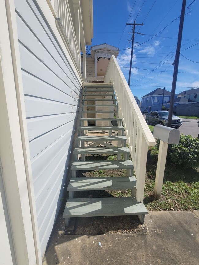 Photo - East End Upstairs 2 Bedroom Cottage