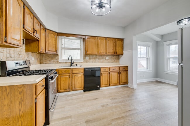 Photo - 6228 W Berenice Ave Unit 1
