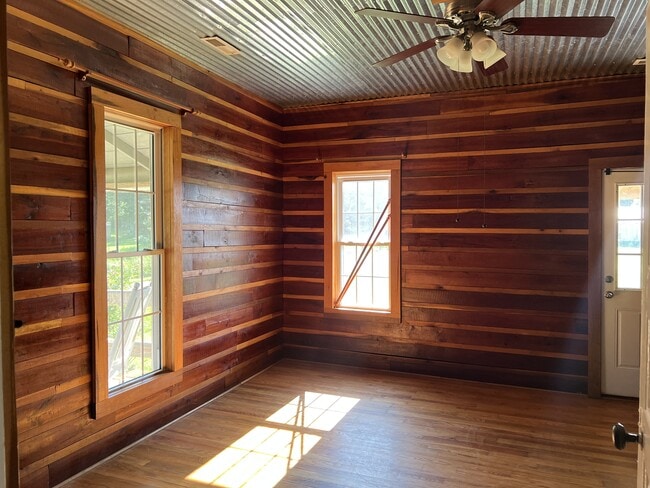 Photo - 1092 Co Rd 8