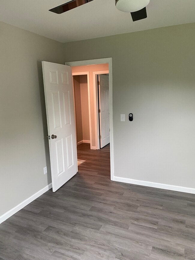 Photo - 260 Moughon St