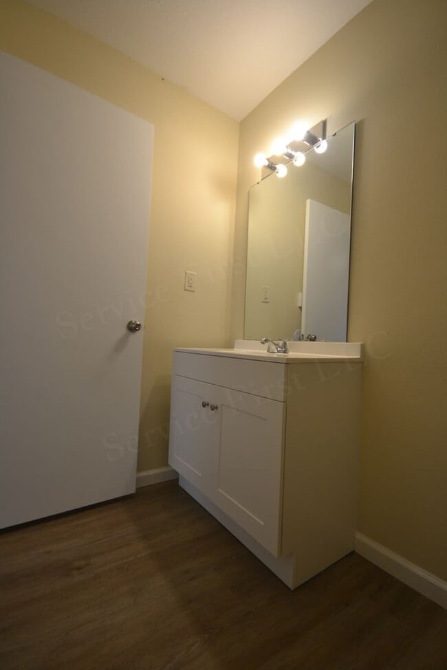 Photo - Cross Timbers Apartment Unit 2