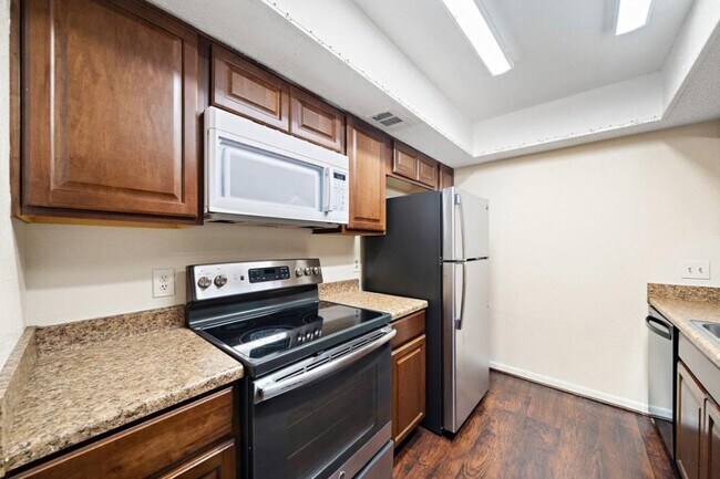 Photo - 2818 S Bartell Dr Unidad True