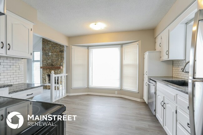 Photo - 3915 SW Regatta Dr