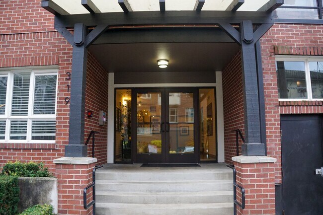 Photo - Spacious and Modern Ground Floor 2 bed 2 b... Unit 101