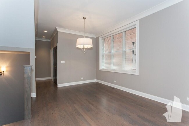 Photo - 872 W Lill Ave Unit 2