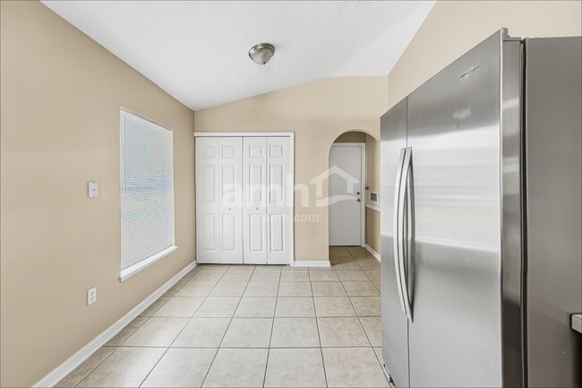 312 Azores Pl