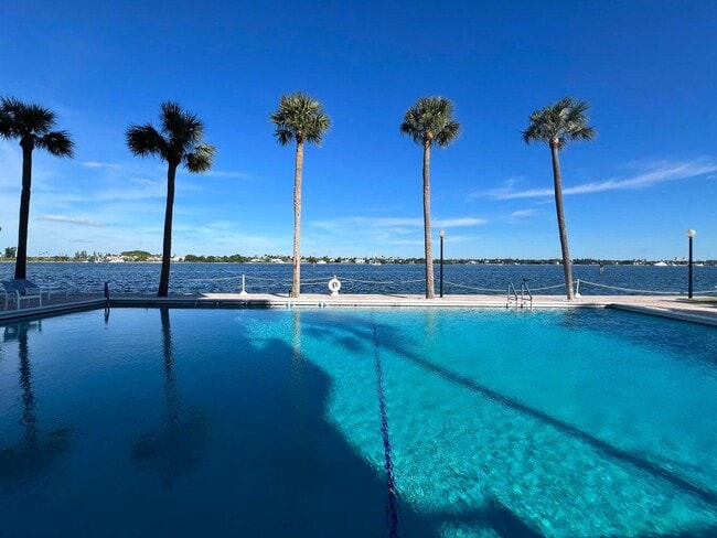 Photo - 2600 N Flagler Dr