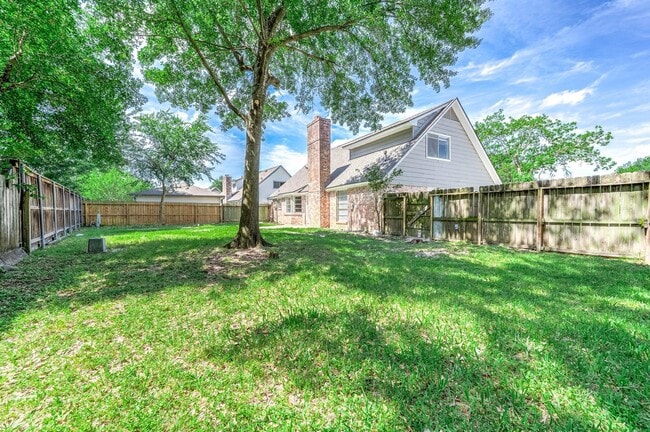 Photo - 9014 Landwood Dr
