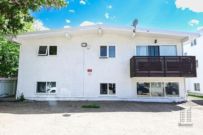 Photo - Centre Crescent Apartments 1