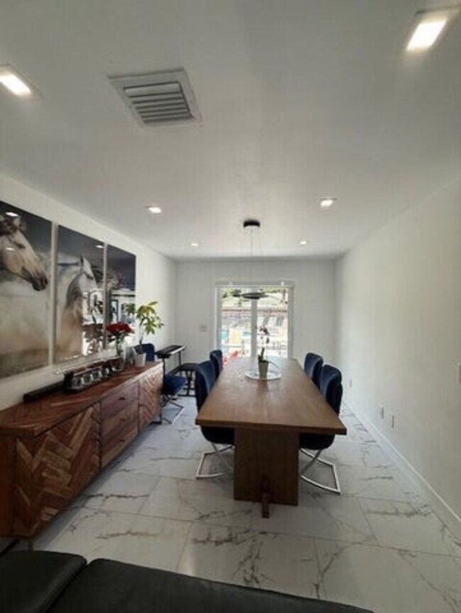 Photo - 4907 N Palm Way