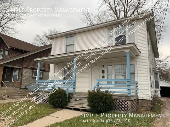 Building Photo - 1036 Lafayette Ave NE Unit 1